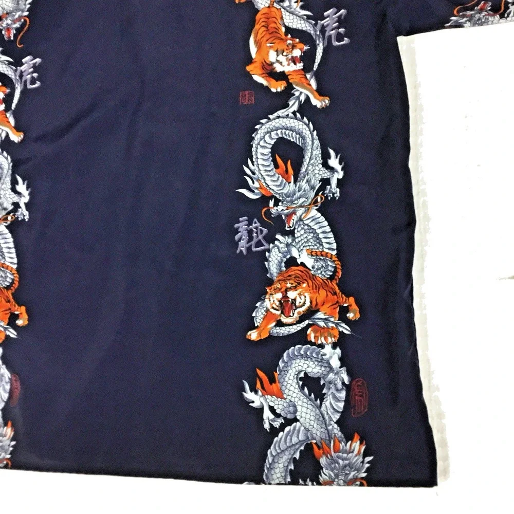 Canopy Mens XL Navy Blue Dragon Tiger Graphic Button Up Short Sleeve Camp Shirt‎